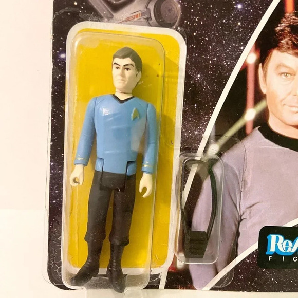 2015 Funko Star  Trek Dr McCoy 3.75 Inch Poseable Action Figures - Picture 4 of 16